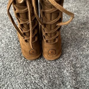 size 10 bearpaw Phyllis II Hickory brown
